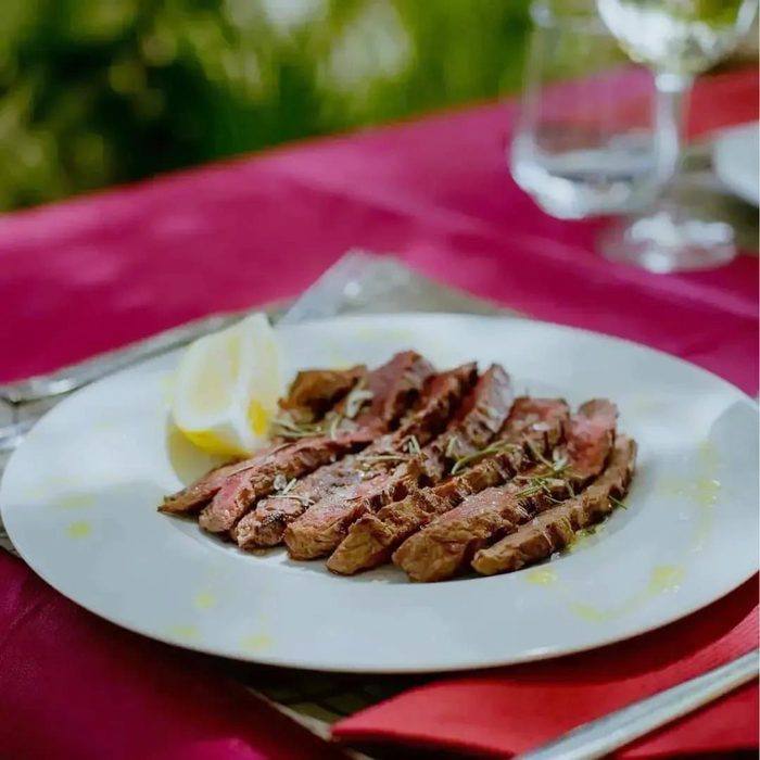 Tagliata al sale grosso e rosmarino