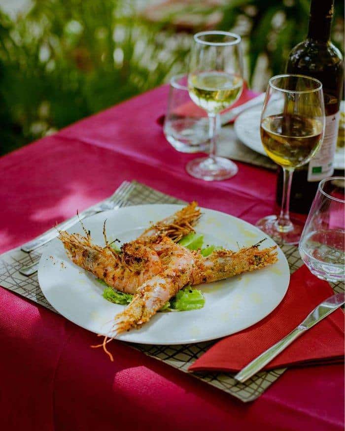 Gamberoni alla griglia con vino bianco